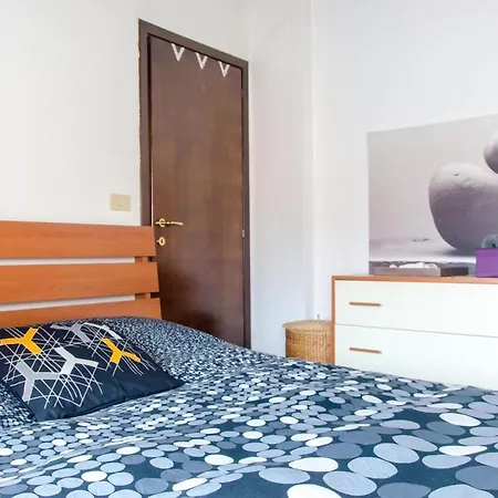 Prettyjewel Attic In Typical Village Apartment