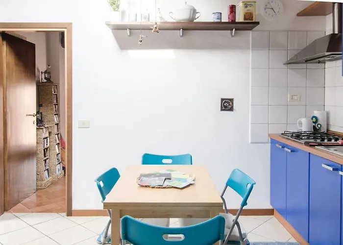 Prettyjewel Attic In Typical Village Apartment *