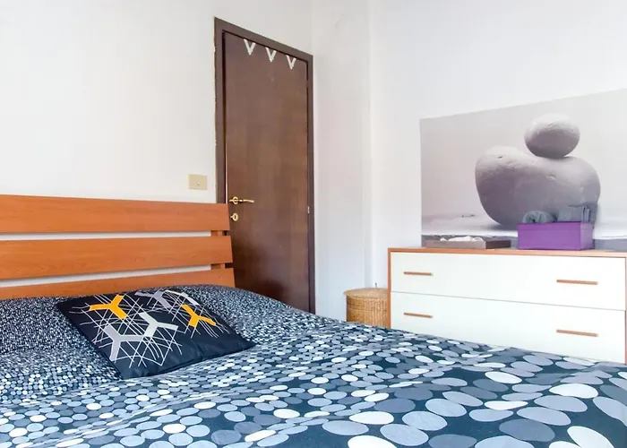 Prettyjewel Attic In Typical Village Apartment