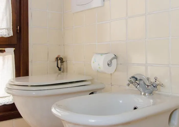 Prettyjewel Attic In Typical Village * Болонья